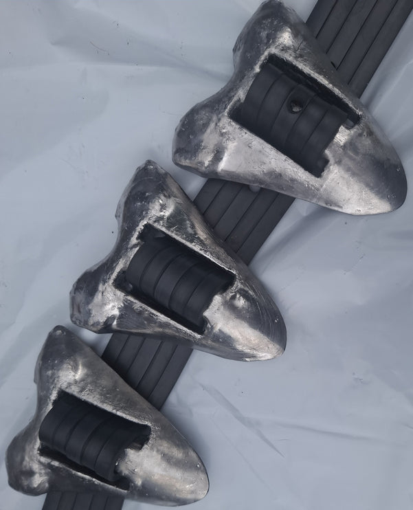 3 x 1.1kg Megalodon Tooth Dive Weights with 1.3m Rubber Belt